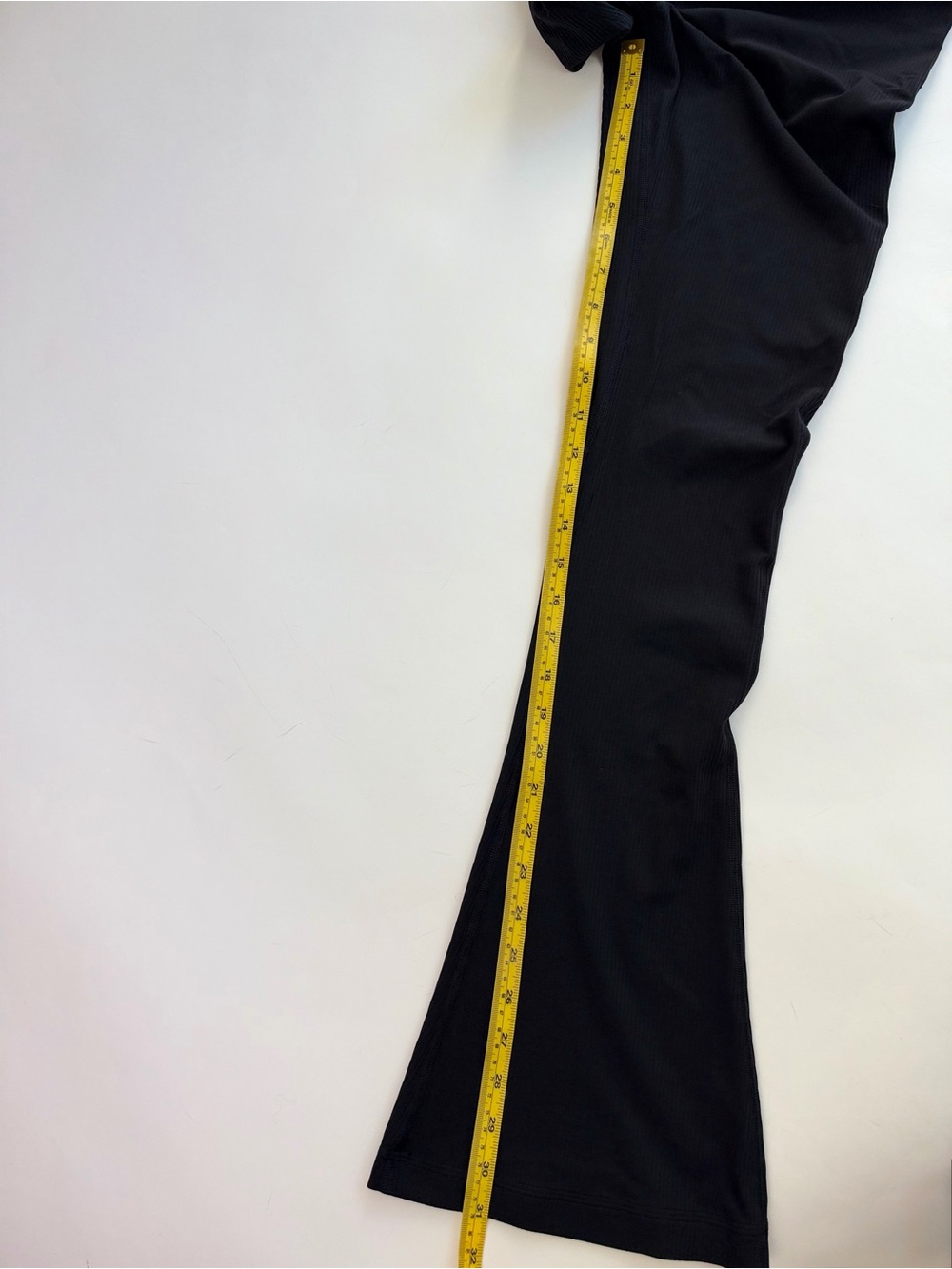Lululemon Align High-Rise Ribbed Mini-Flared Pant sz 8 - Picture 5 of 7